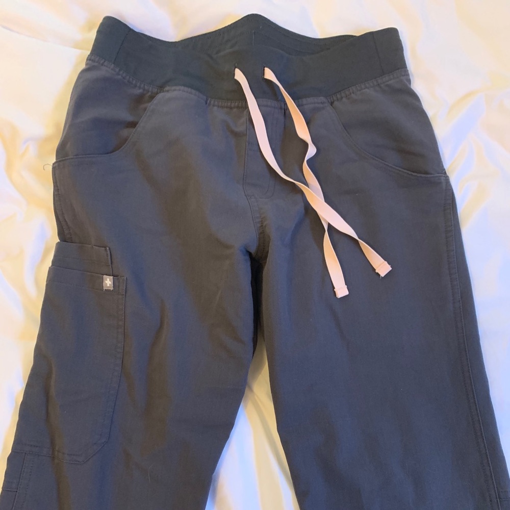 Figs Kade Cargo Scrub Pants- Regular Length
